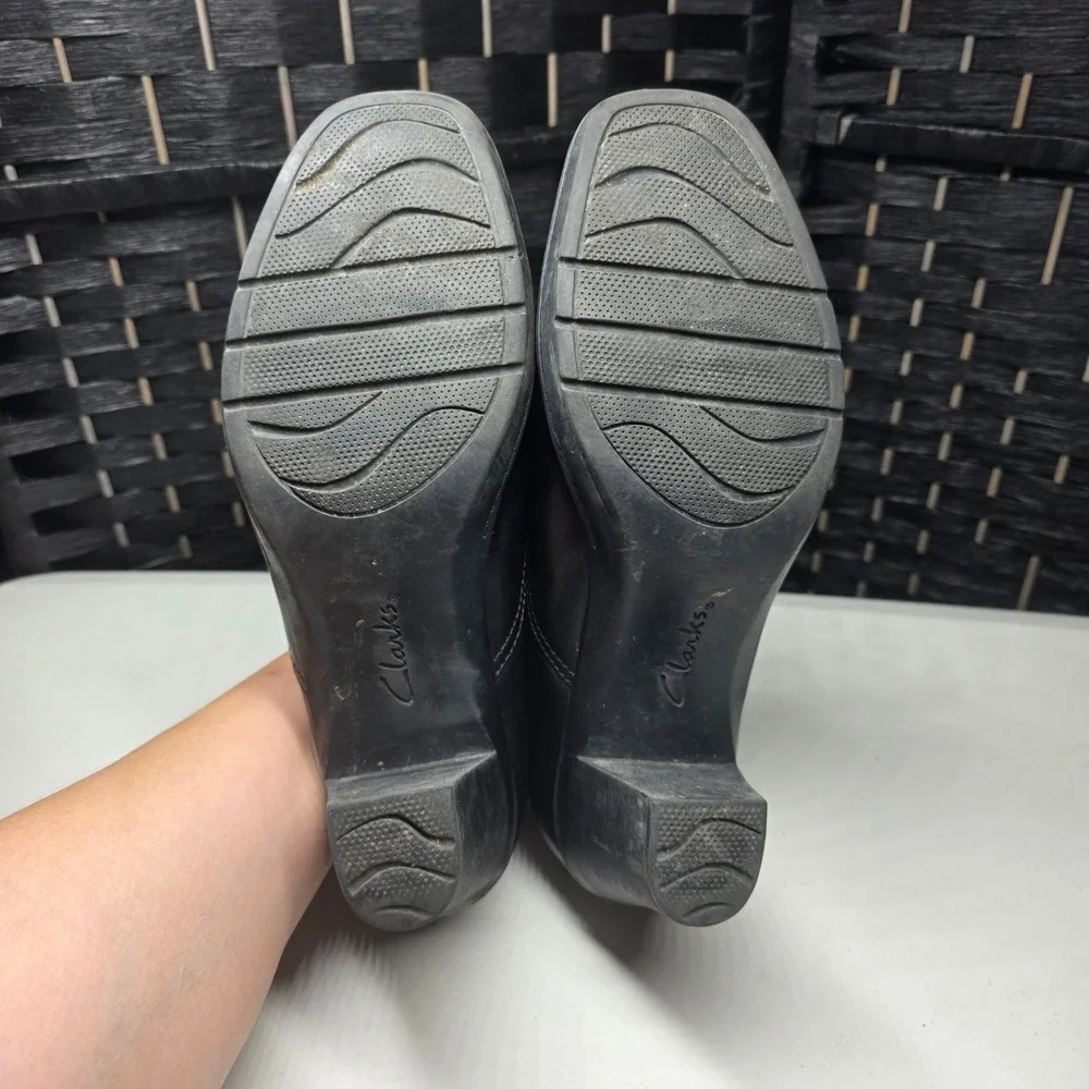 Clarks Bendables Black Leather Zip Front Ankle Booties Shooties 9.5M 80464